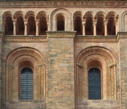Der romanische Kaiser Dom zu Speyer, Detail aus der Nordfassade